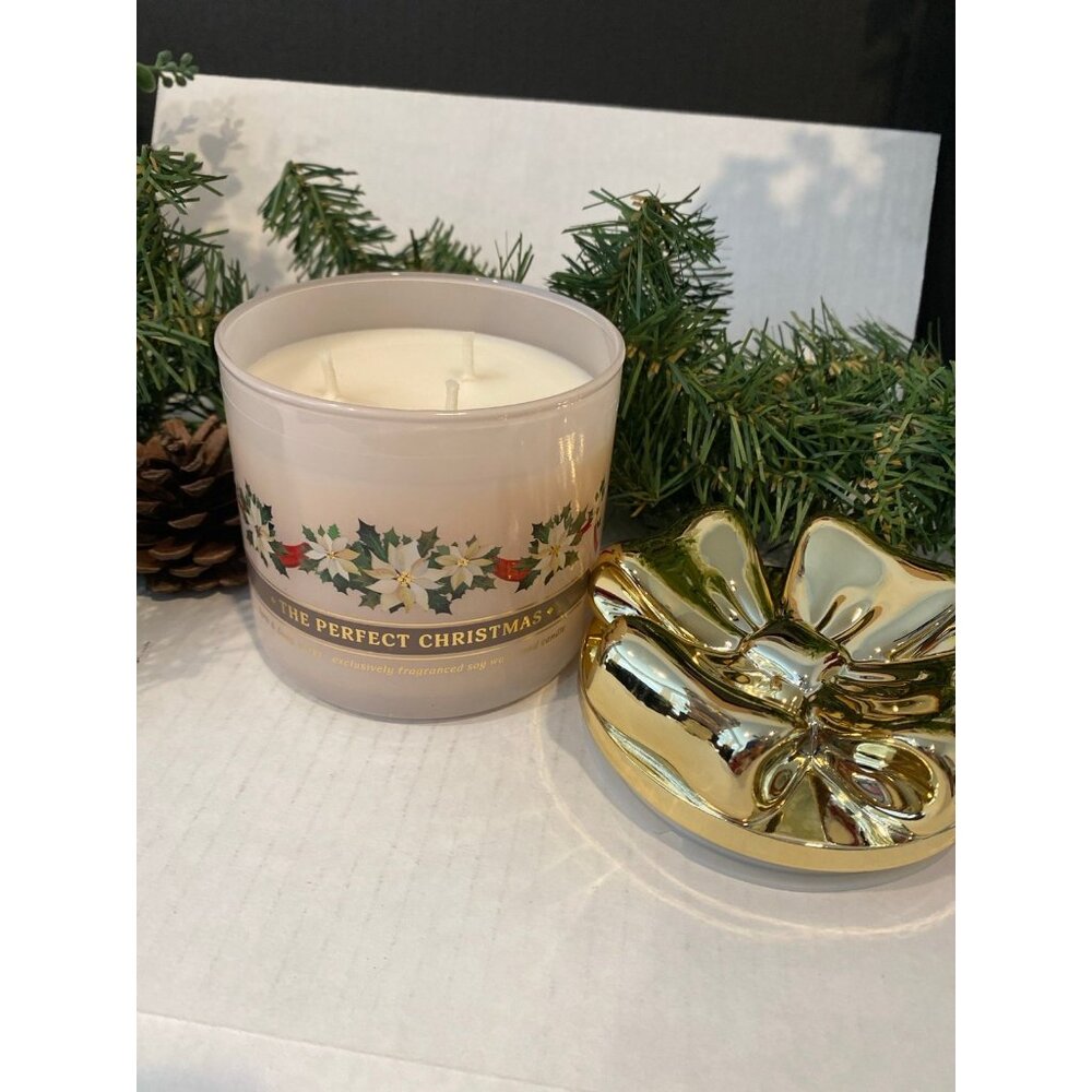 Bath & Body Works “The Perfect Christmas” New 3 Wick Bow Candle